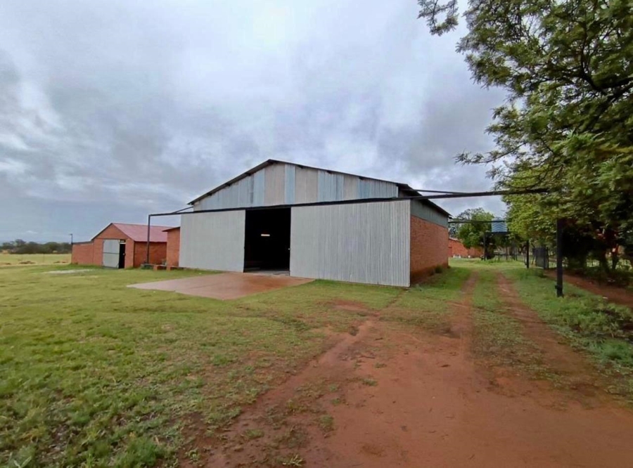 6 Bedroom Property for Sale in Oog Van Boekenhoutskloof Alias Tweefonte Gauteng