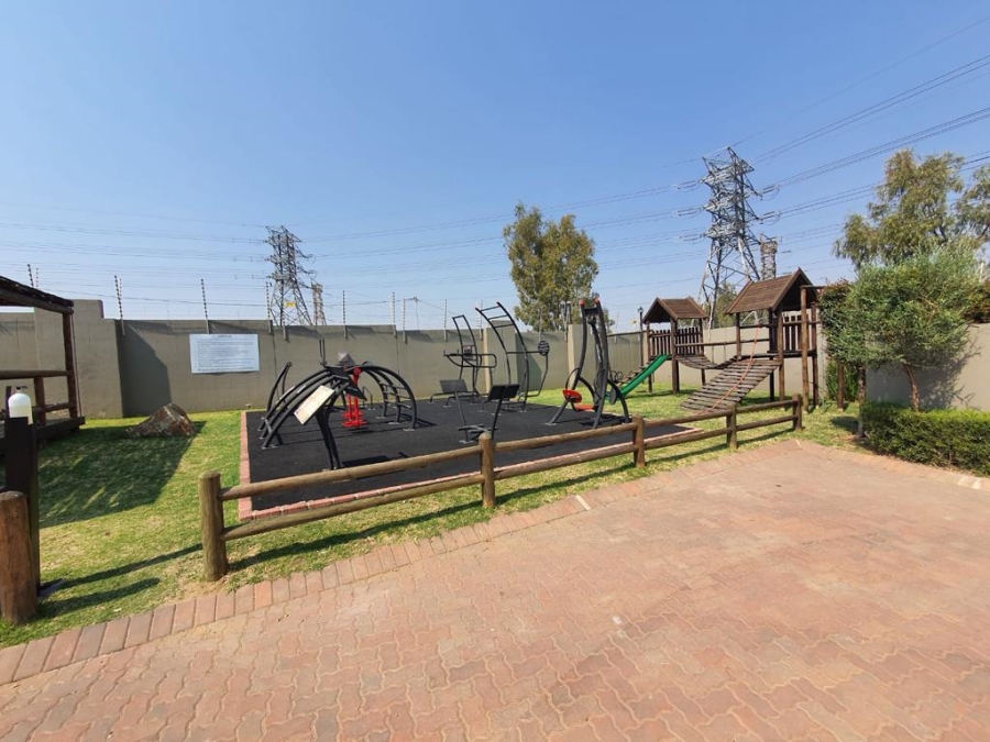 1 Bedroom Property for Sale in Barbeque Downs Gauteng