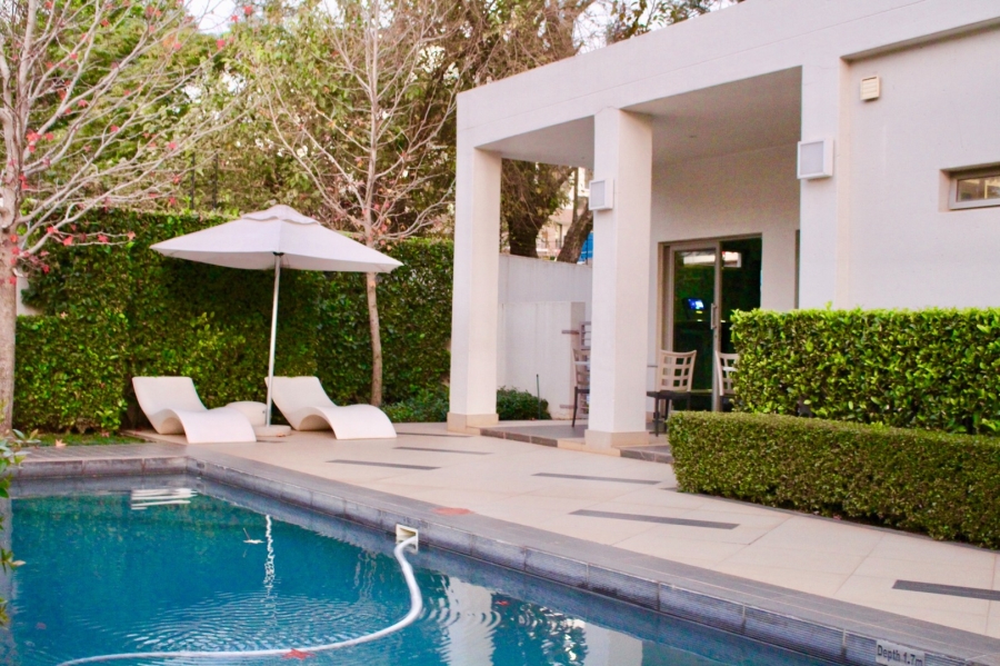 To Let 1 Bedroom Property for Rent in Rosebank Gauteng