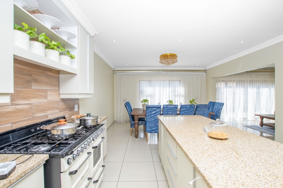 3 Bedroom Property for Sale in Zambezi Manor Lifestyle Estate Gauteng
