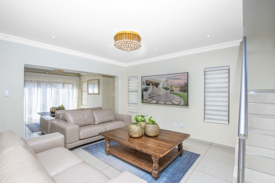 3 Bedroom Property for Sale in Zambezi Manor Lifestyle Estate Gauteng