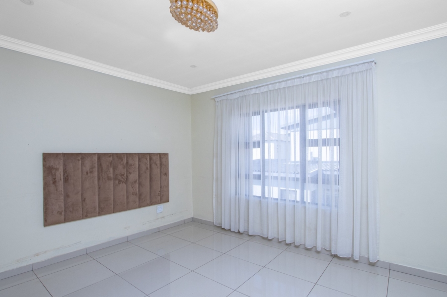 3 Bedroom Property for Sale in Zambezi Manor Lifestyle Estate Gauteng