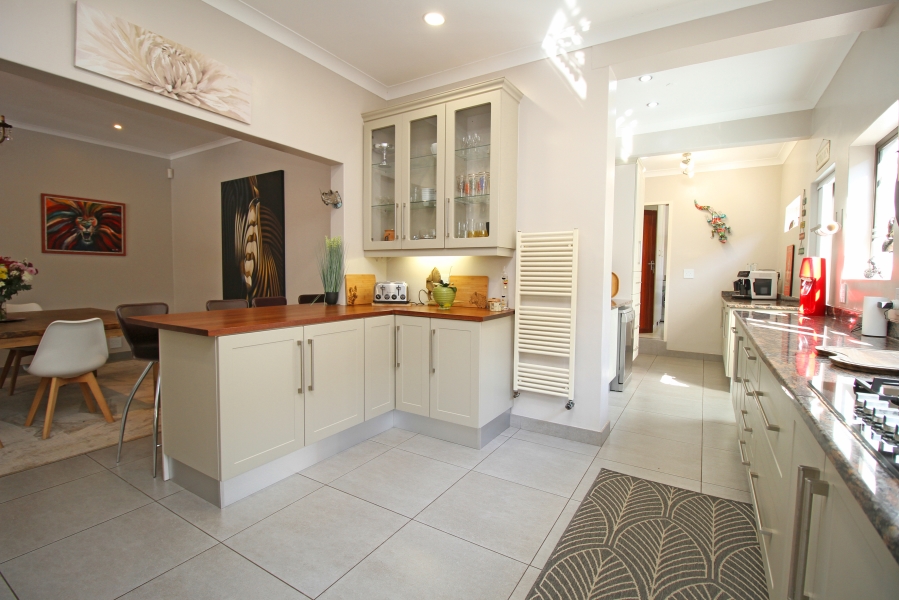 3 Bedroom Property for Sale in Norwood Gauteng