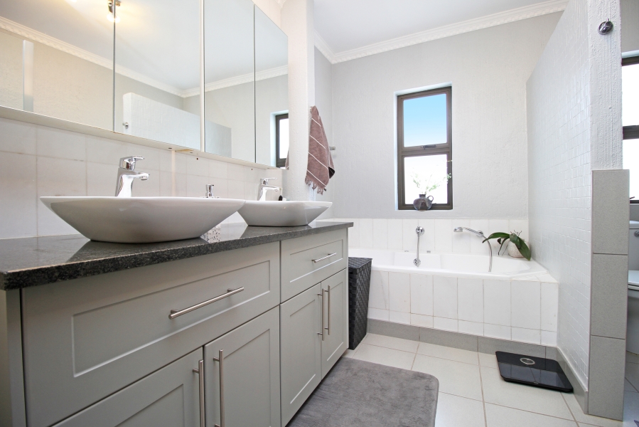 3 Bedroom Property for Sale in Norwood Gauteng