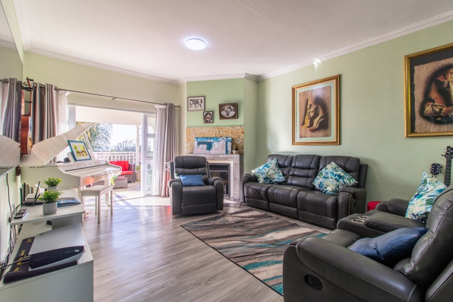 2 Bedroom Property for Sale in Greenstone Hill Gauteng