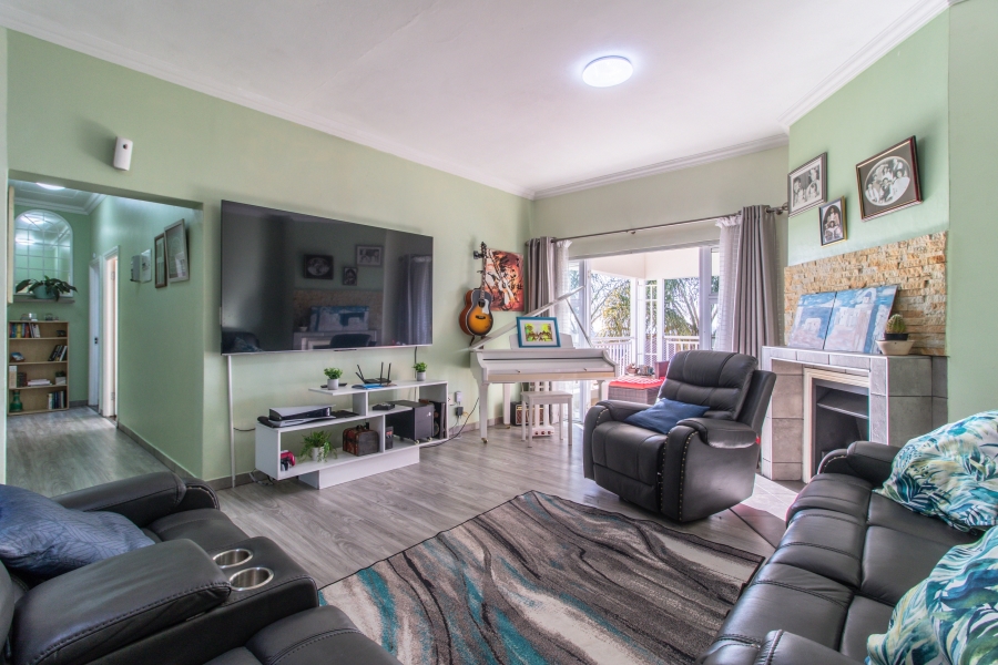 2 Bedroom Property for Sale in Greenstone Hill Gauteng