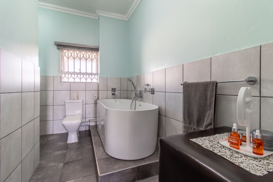 2 Bedroom Property for Sale in Greenstone Hill Gauteng