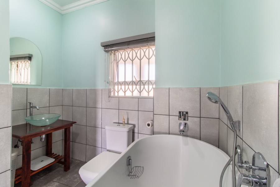 2 Bedroom Property for Sale in Greenstone Hill Gauteng