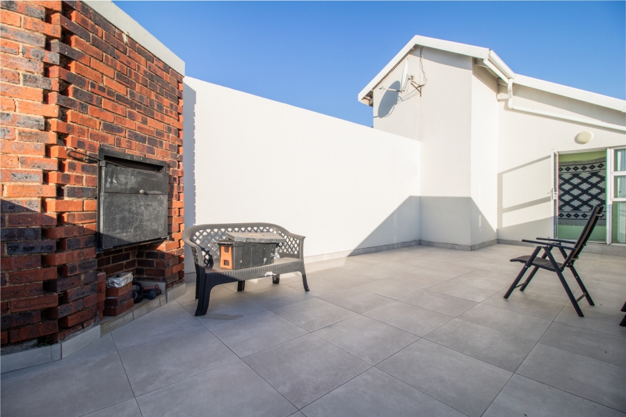 2 Bedroom Property for Sale in Greenstone Hill Gauteng