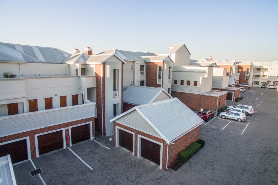 2 Bedroom Property for Sale in Greenstone Hill Gauteng