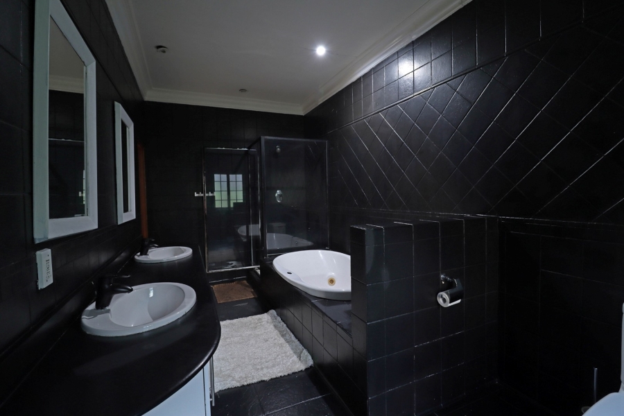 4 Bedroom Property for Sale in Bryanston East Gauteng