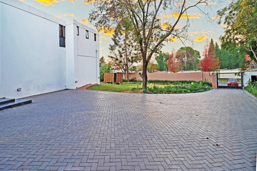 4 Bedroom Property for Sale in Bryanston East Gauteng