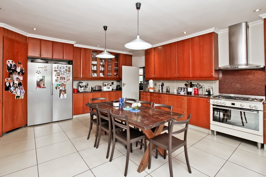 5 Bedroom Property for Sale in Atholl Gauteng