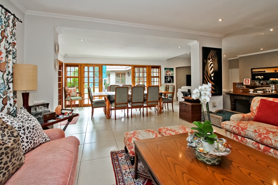 5 Bedroom Property for Sale in Atholl Gauteng