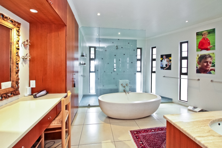 5 Bedroom Property for Sale in Atholl Gauteng