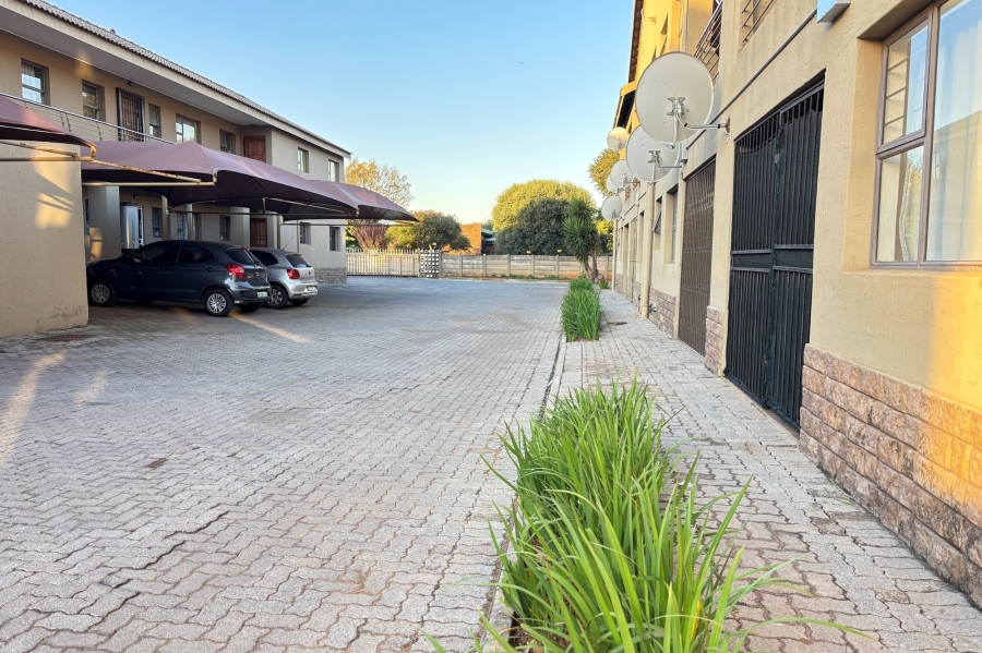 To Let 2 Bedroom Property for Rent in Vanderbijlpark SE 6 Gauteng