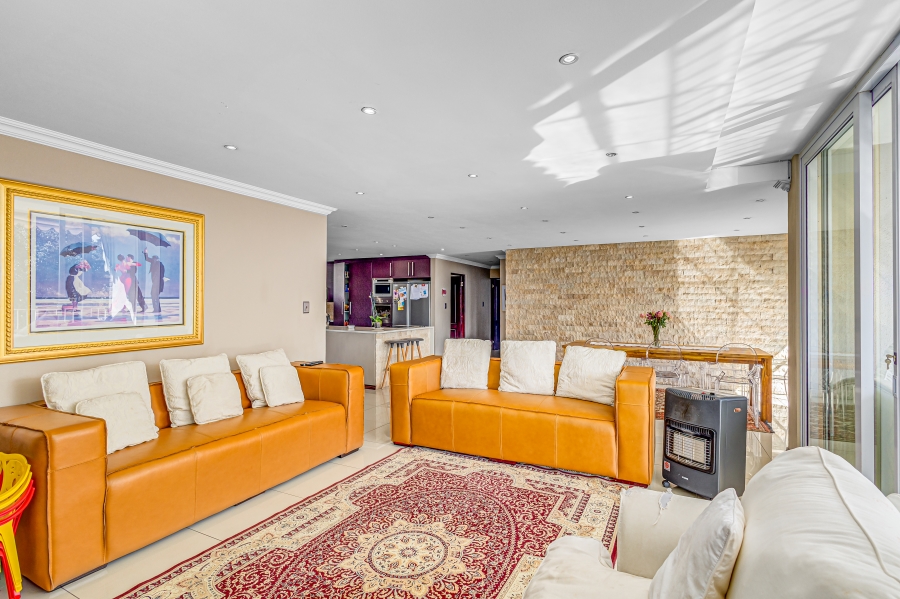 2 Bedroom Property for Sale in Morningside Gauteng