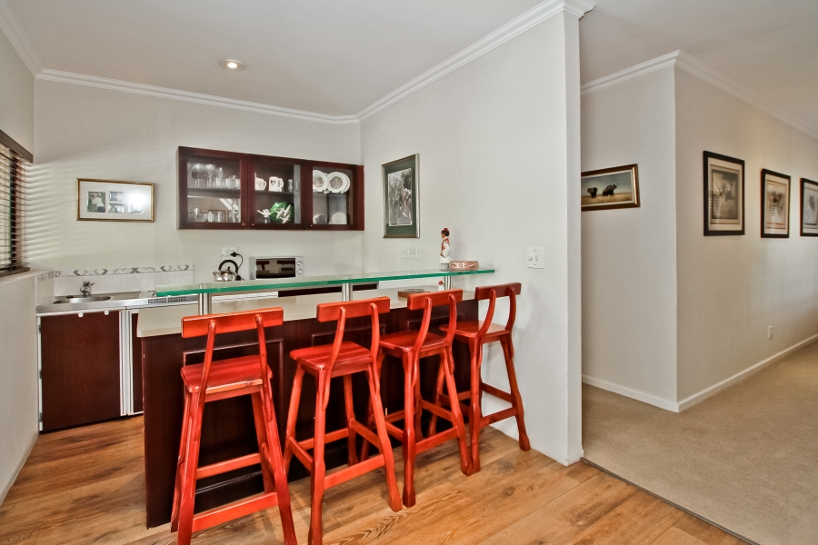 5 Bedroom Property for Sale in Atholl Gauteng