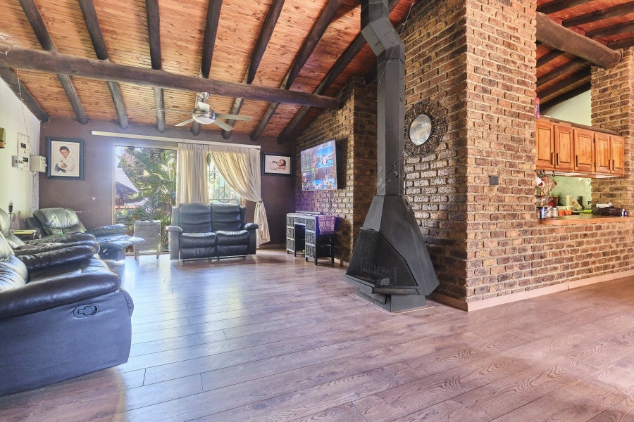 4 Bedroom Property for Sale in Helderkruin Gauteng