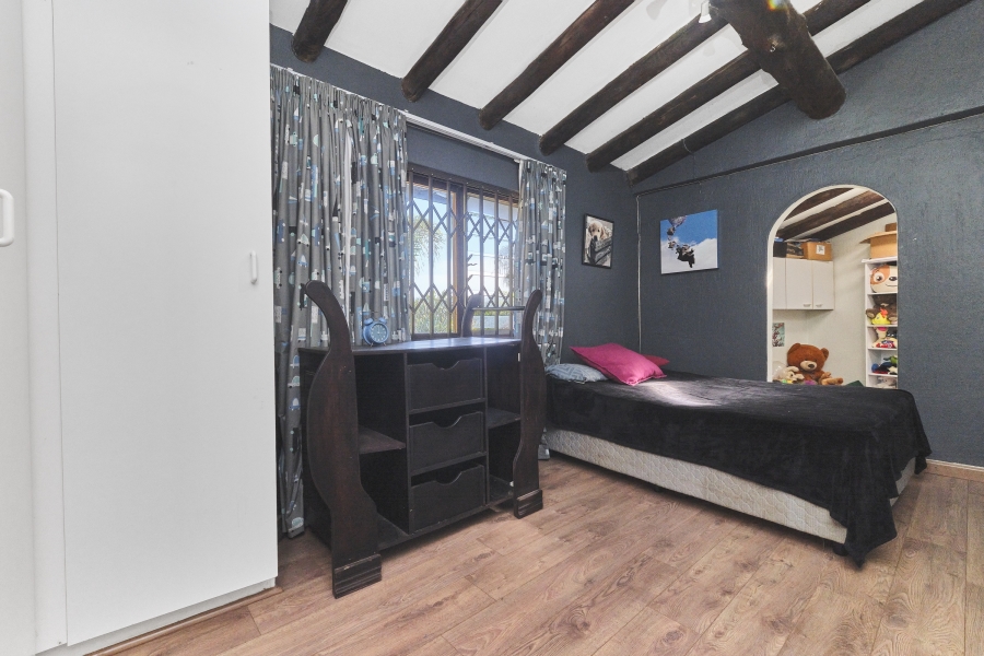 4 Bedroom Property for Sale in Helderkruin Gauteng