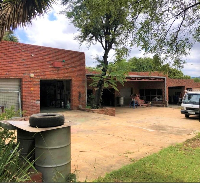 4 Bedroom Property for Sale in Zwavelpoort Gauteng