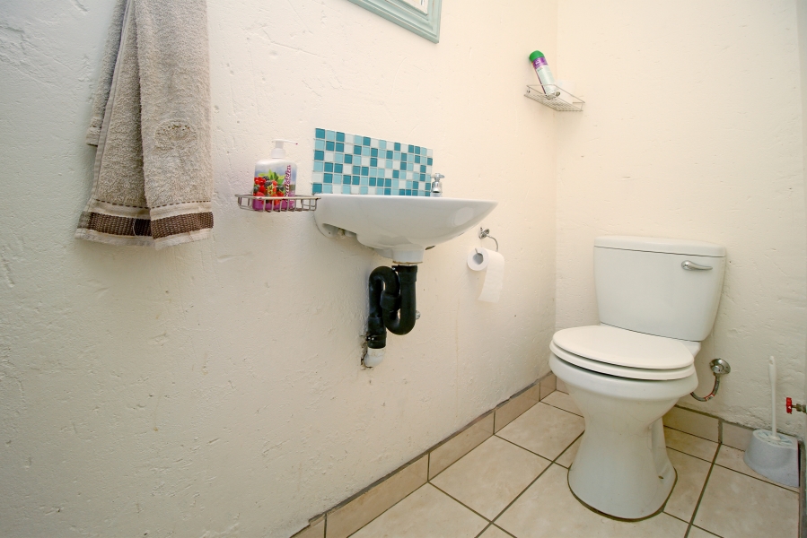 3 Bedroom Property for Sale in Orange Grove Gauteng