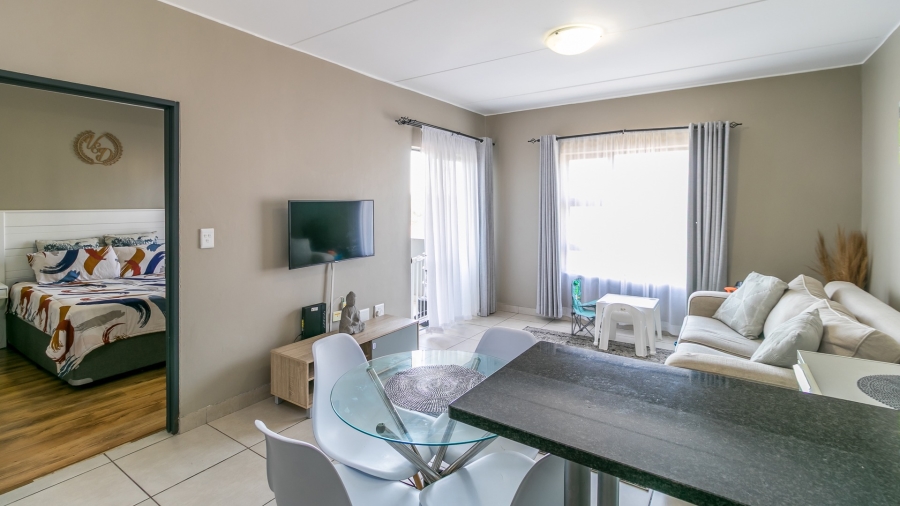 2 Bedroom Property for Sale in Glen Austin Gauteng