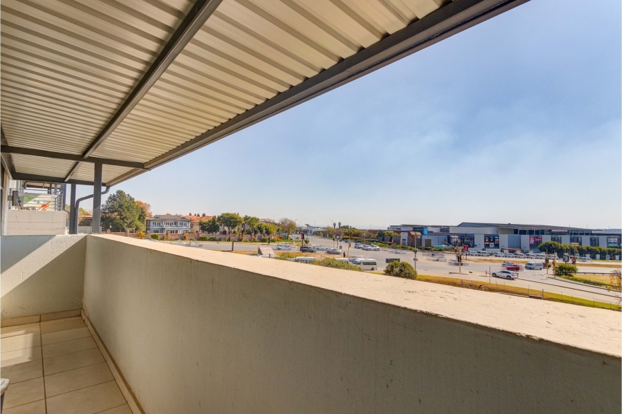 1 Bedroom Property for Sale in Fourways Gauteng