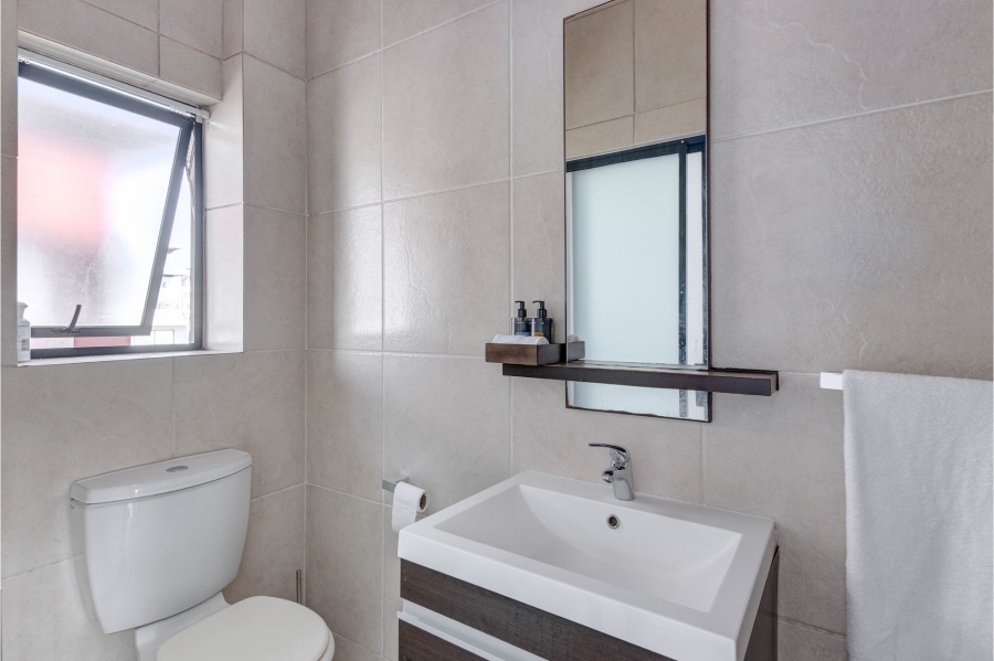 1 Bedroom Property for Sale in Fourways Gauteng