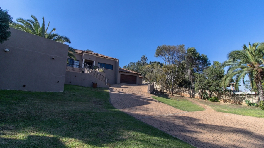 4 Bedroom Property for Sale in Glenvista Gauteng