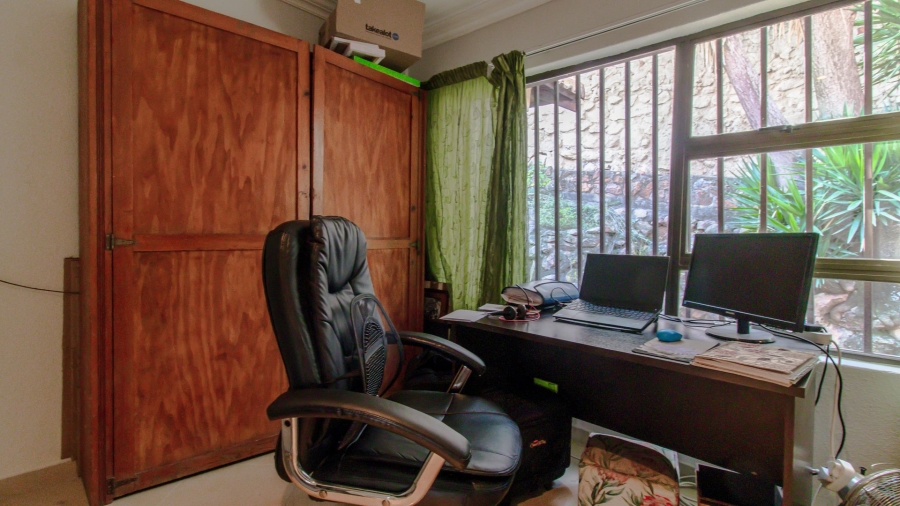 4 Bedroom Property for Sale in Glenvista Gauteng