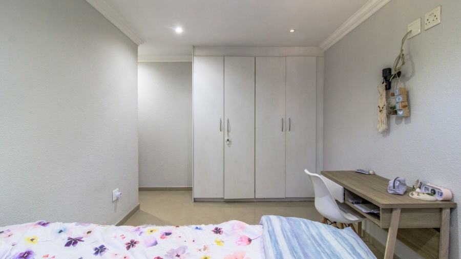 4 Bedroom Property for Sale in Glenvista Gauteng