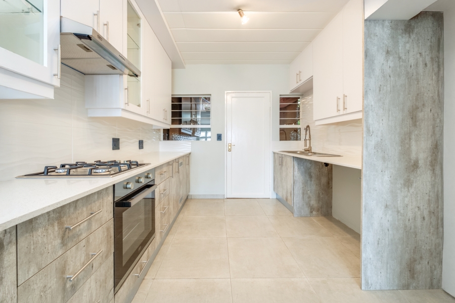 3 Bedroom Property for Sale in Constantia Kloof Gauteng