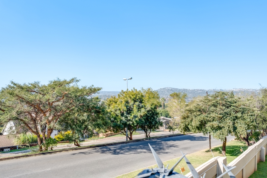3 Bedroom Property for Sale in Constantia Kloof Gauteng