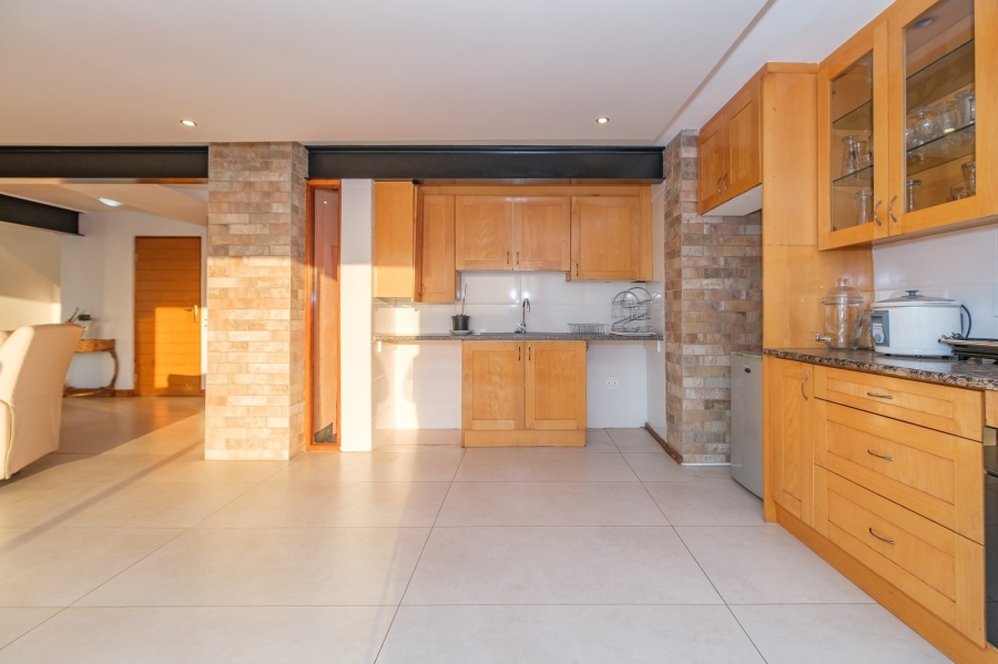 3 Bedroom Property for Sale in Northcliff Gauteng