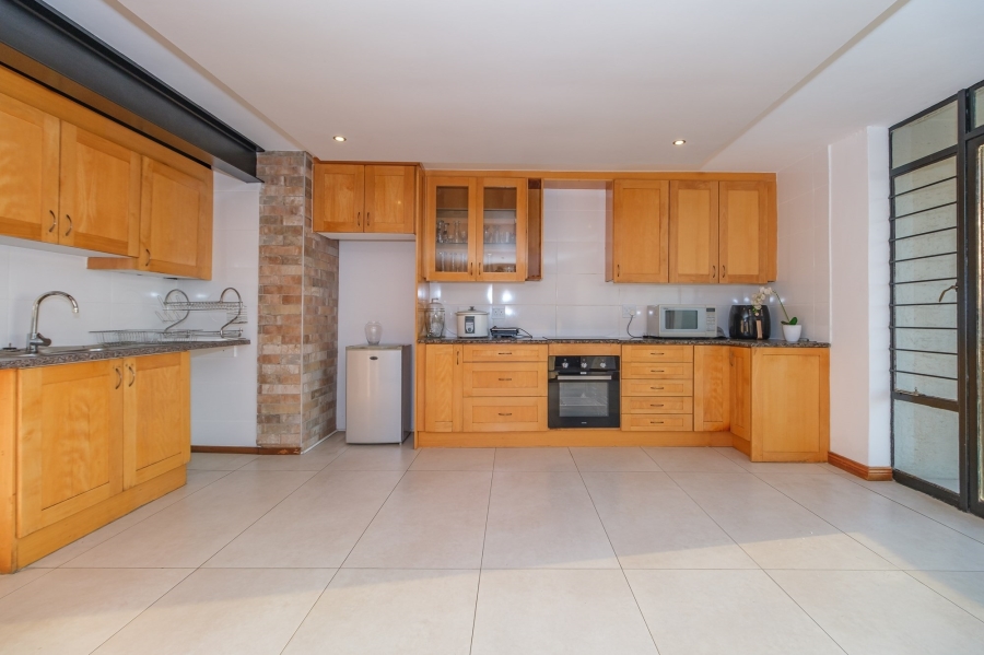 3 Bedroom Property for Sale in Northcliff Gauteng