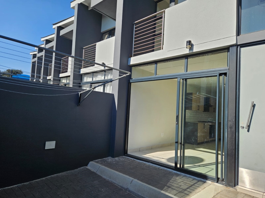 To Let 3 Bedroom Property for Rent in Zwartkop Gauteng