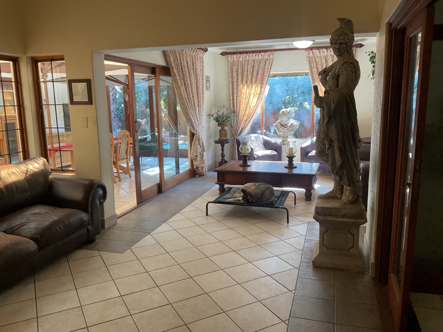 4 Bedroom Property for Sale in Silver Lakes Golf Estate Gauteng