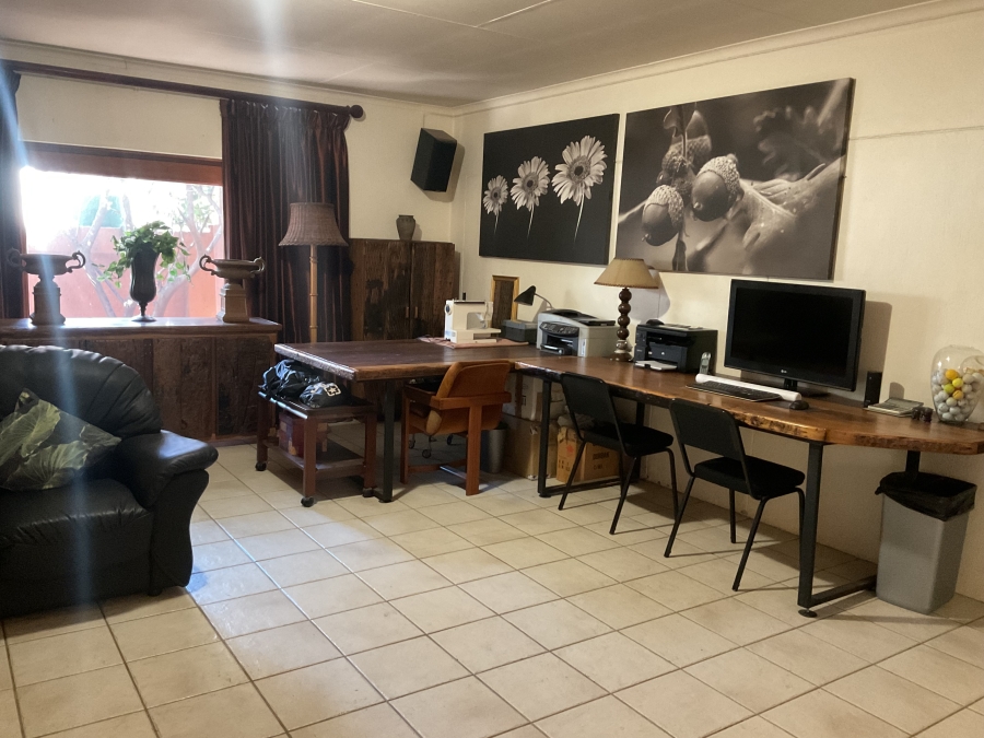 4 Bedroom Property for Sale in Silver Lakes Golf Estate Gauteng