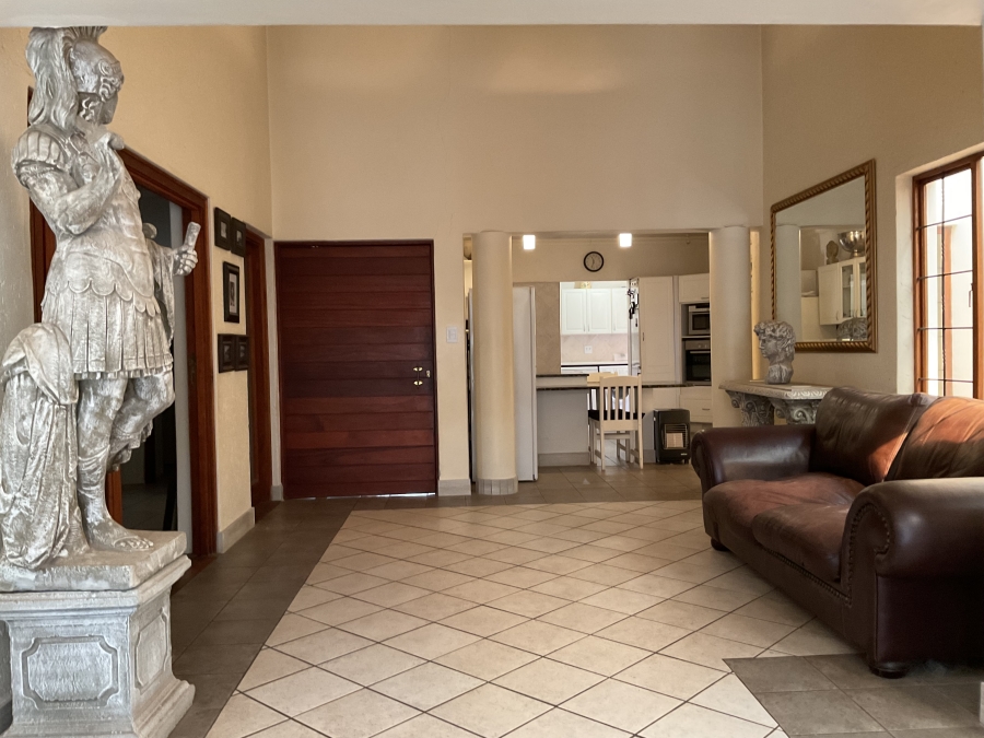 4 Bedroom Property for Sale in Silver Lakes Golf Estate Gauteng