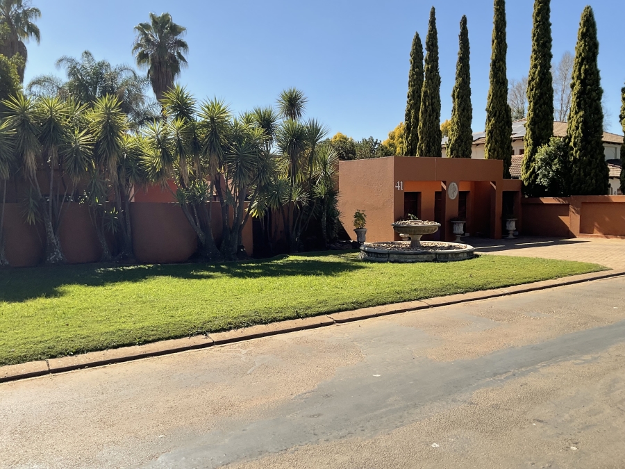 4 Bedroom Property for Sale in Silver Lakes Golf Estate Gauteng