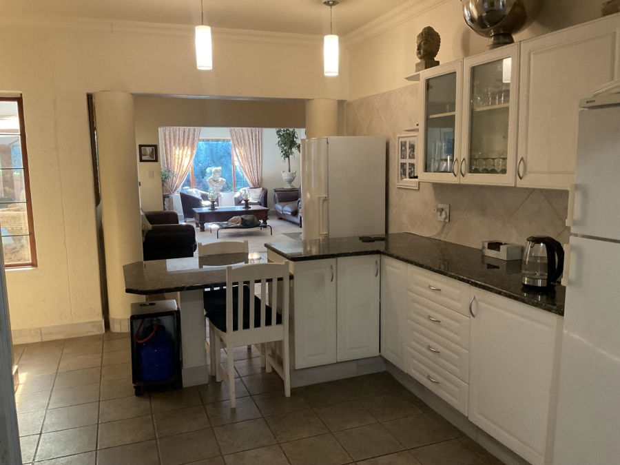 4 Bedroom Property for Sale in Silver Lakes Golf Estate Gauteng
