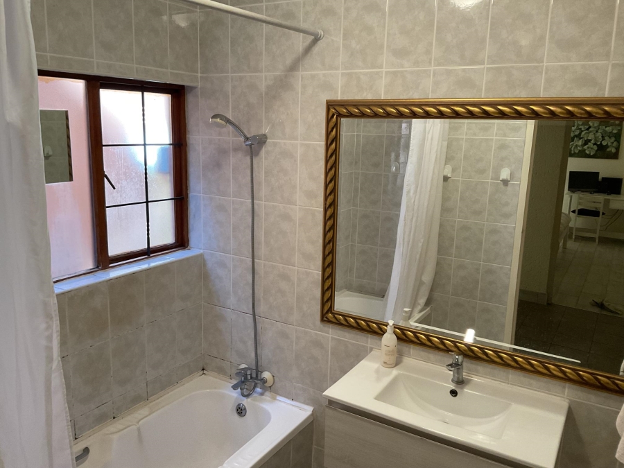 4 Bedroom Property for Sale in Silver Lakes Golf Estate Gauteng