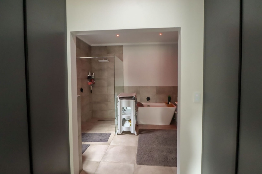 3 Bedroom Property for Sale in Edenburg Gauteng