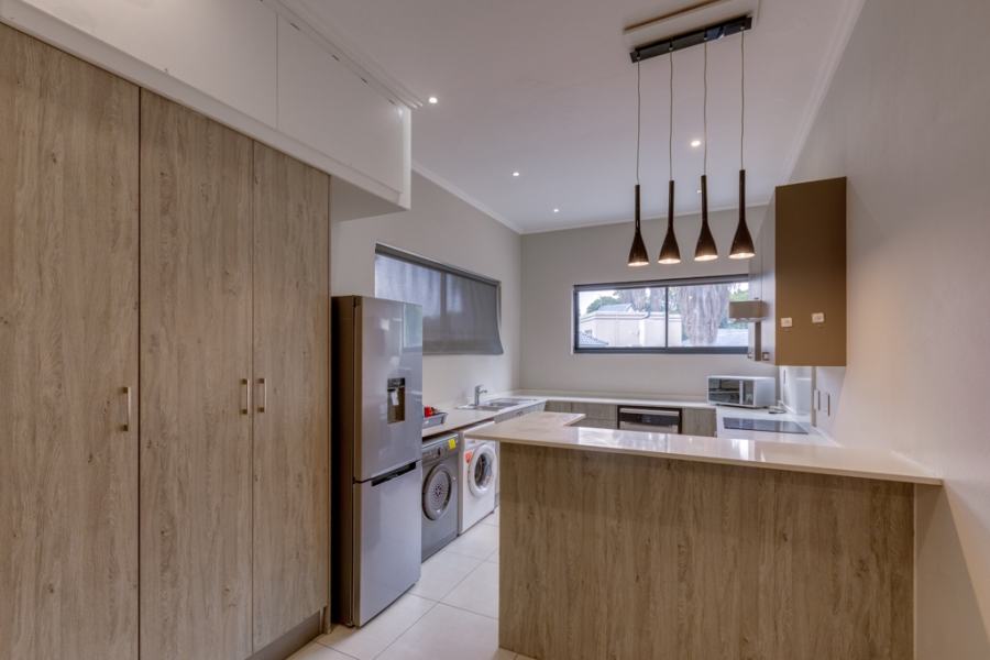 To Let 3 Bedroom Property for Rent in Morningside Gauteng