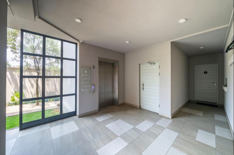 To Let 2 Bedroom Property for Rent in Rosebank Gauteng