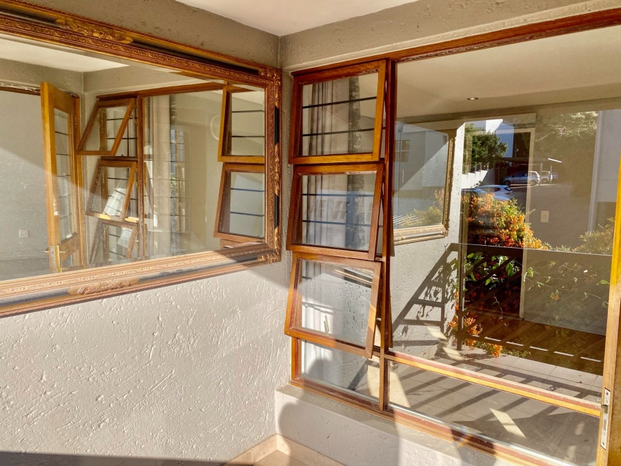 To Let 2 Bedroom Property for Rent in Eltonhill Gauteng