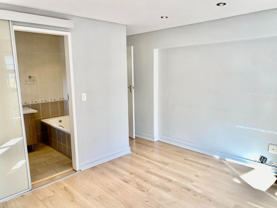 To Let 2 Bedroom Property for Rent in Eltonhill Gauteng