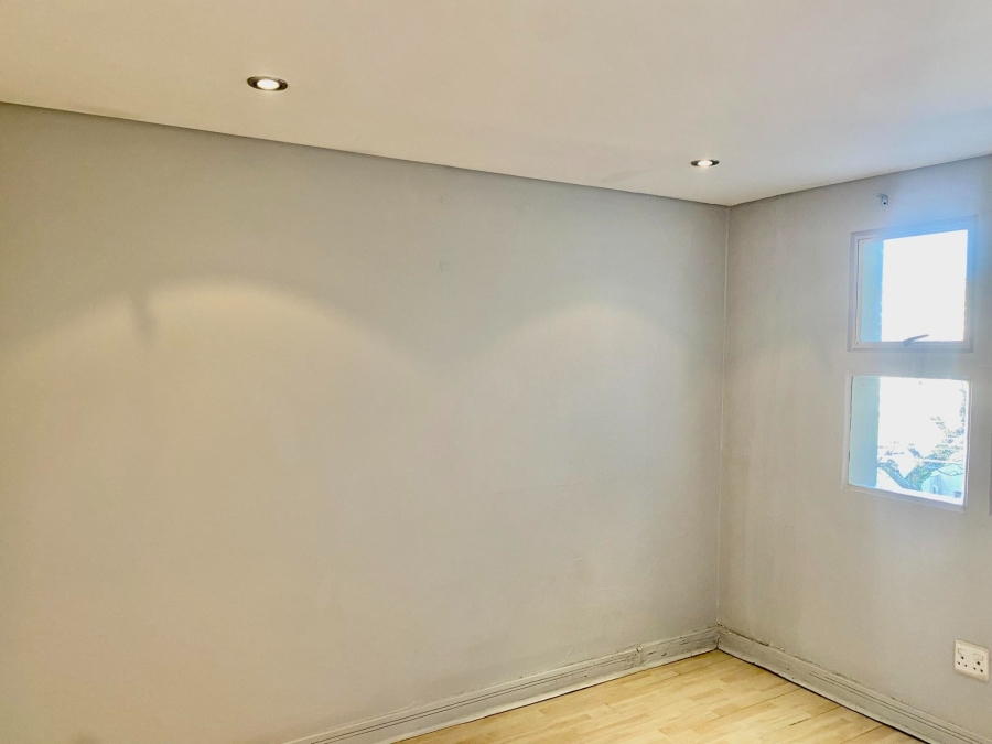 To Let 2 Bedroom Property for Rent in Eltonhill Gauteng