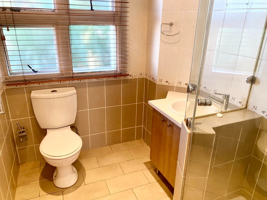 To Let 2 Bedroom Property for Rent in Eltonhill Gauteng